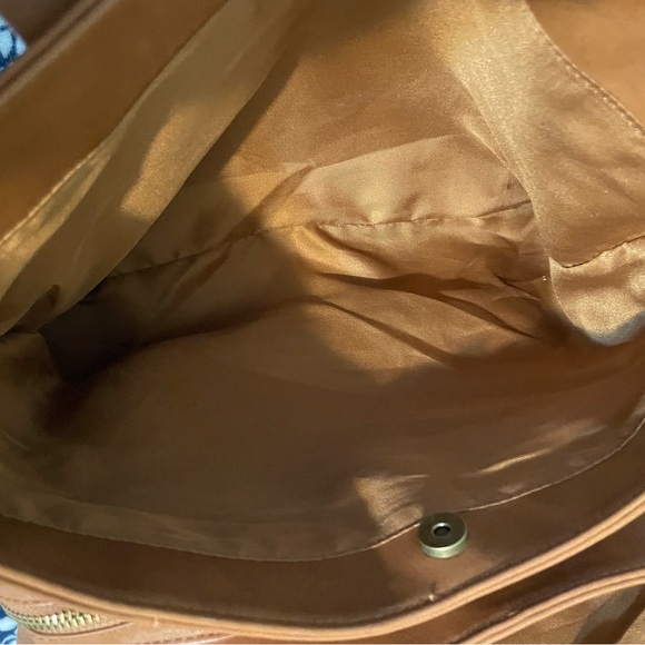 EXCELLENT CONDITION Universal Thread Brown Hobo Shoulder Bag - Super Roomy! - Picture 9 of 13